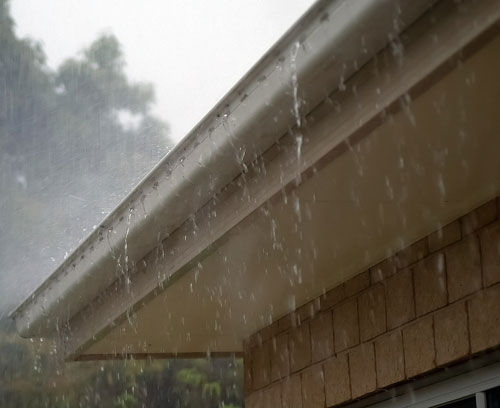 roof leaks in heavy rain